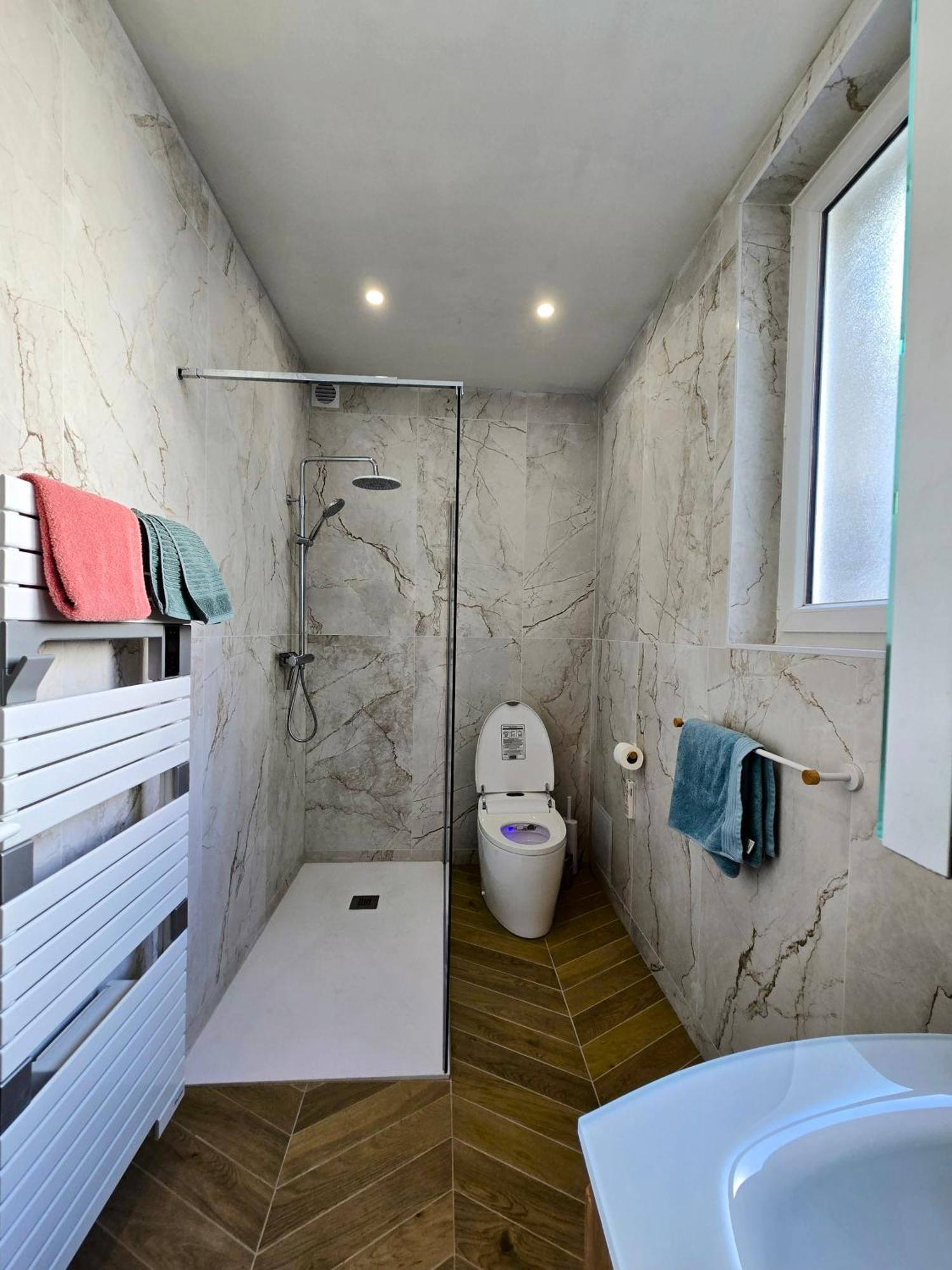 Le Rive Gauche By Beds76, Grand Parking Apartment Rouen Ngoại thất bức ảnh